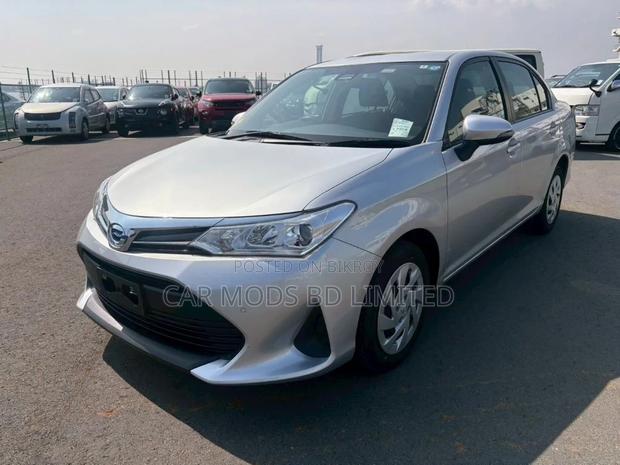 Toyota Axio 2022 Silver
