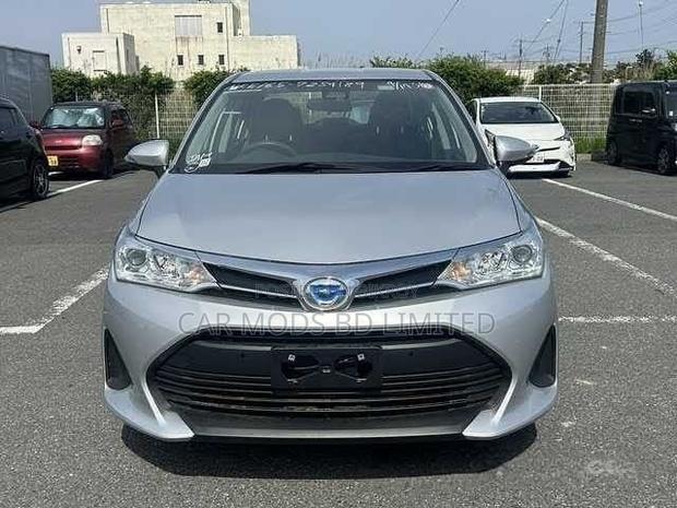 Toyota Axio 2022 Silver