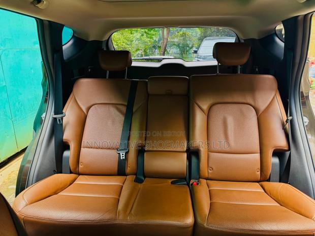 Hyundai Santa Fe 2016 Brown