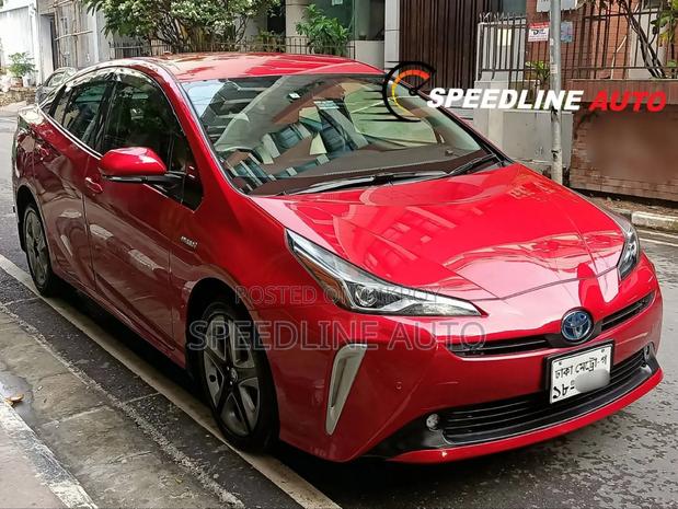 Toyota Prius 2019 Red