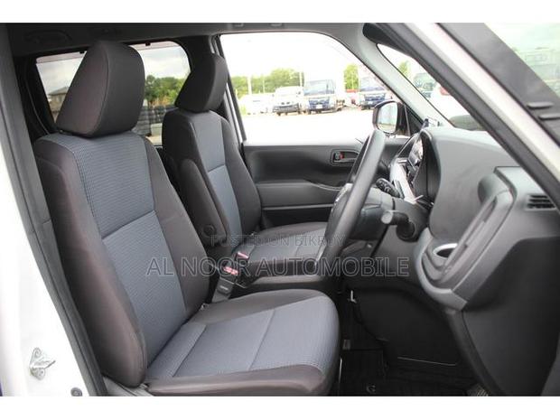 Toyota Noah 2022 White