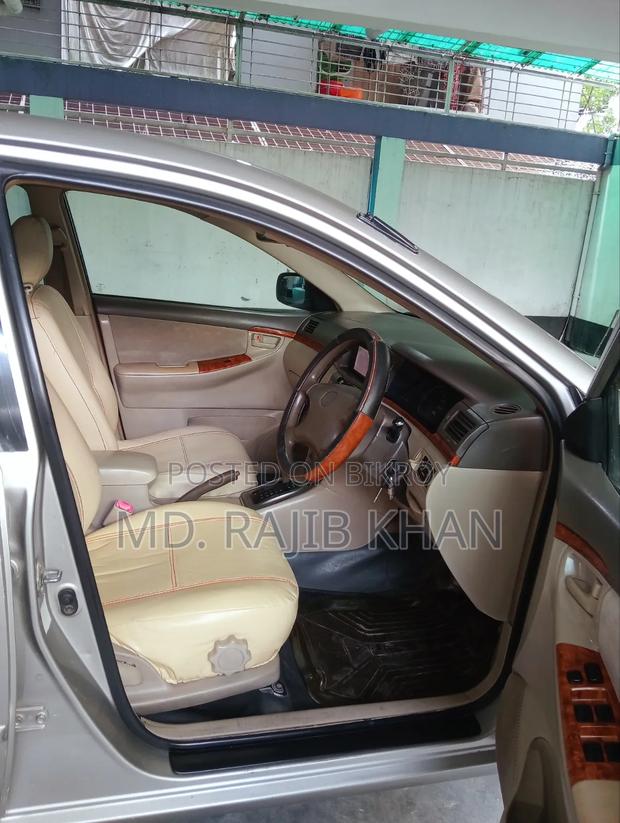 Toyota Corolla 2005 Gold