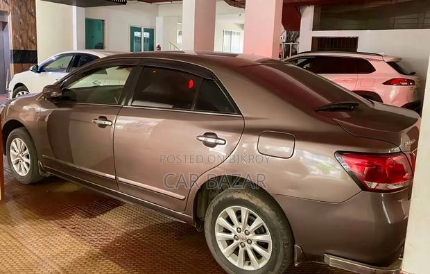 Toyota Premio 2016 Brown