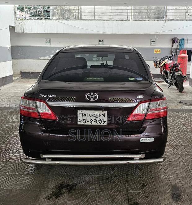 Toyota Premio 2012 Maroon