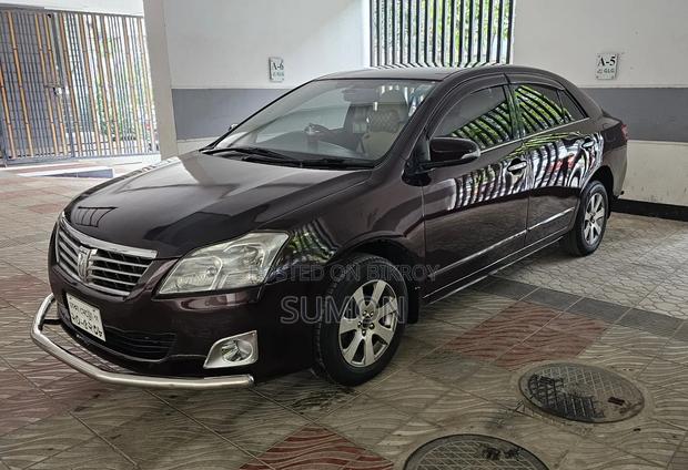 Toyota Premio 2012 Maroon