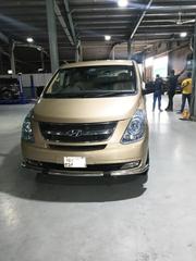 Hyundai H1 2.4 GLS 2010 Gold for sale