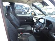 Toyota Noah 2022 Pearl for sale