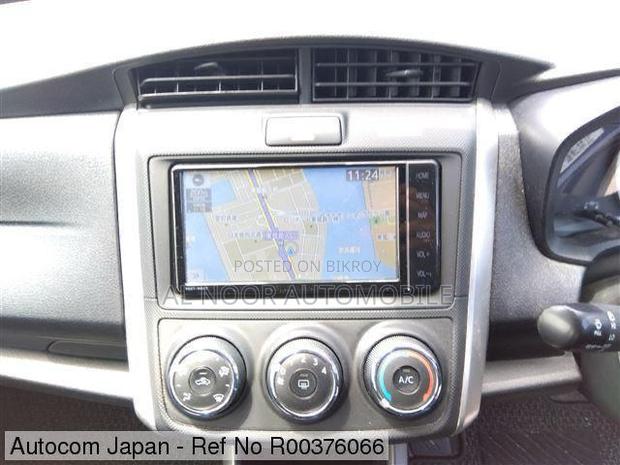 Toyota Corolla Fielder 1.5 Hybrid FWD 2021 Silver