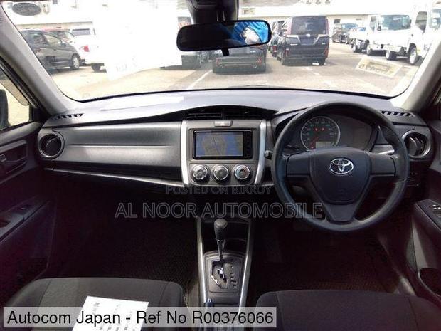 Toyota Corolla Fielder 1.5 Hybrid FWD 2021 Silver