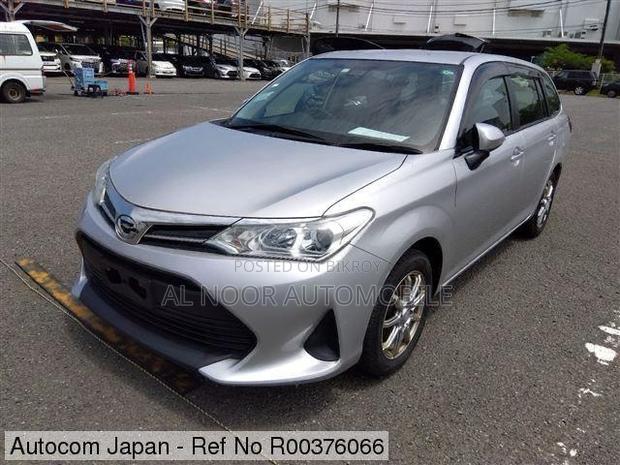 Toyota Corolla Fielder 1.5 Hybrid FWD 2021 Silver