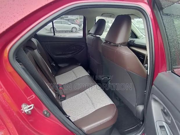 Toyota Yaris Cross 2021 Red