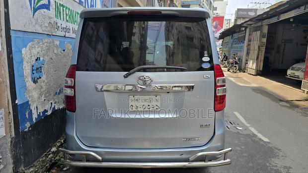 Toyota Noah 2011 Silver