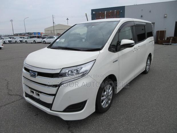 Toyota Noah 1.8 FWD Hybrid (7 Seater) 2021 Pearl