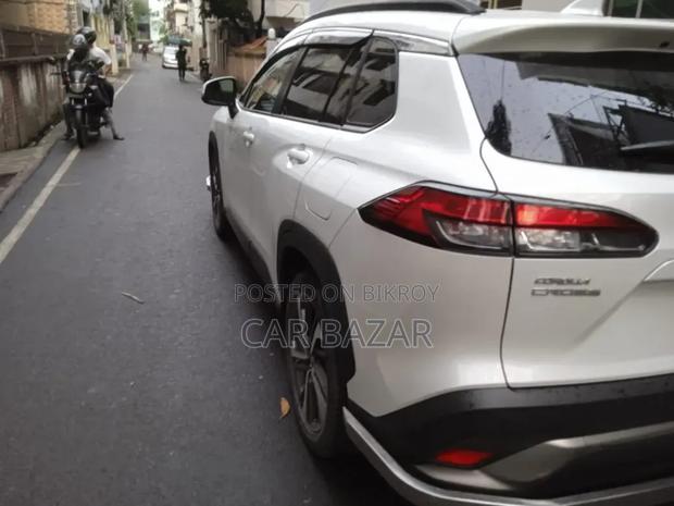 Toyota Corolla Cross 1.8 Hybrid FWD 2021 Pearl