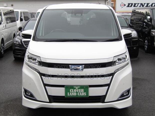 Toyota Noah 2021 Pearl
