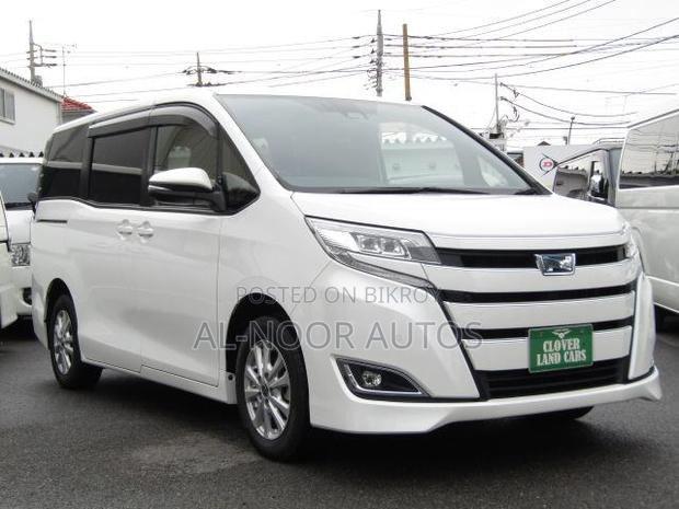 Toyota Noah 2021 Pearl