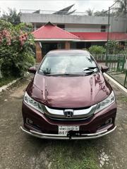 Honda Grace 2015 Red for sale