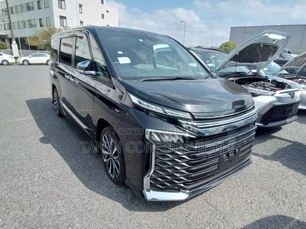 Toyota Voxy 2023 Black