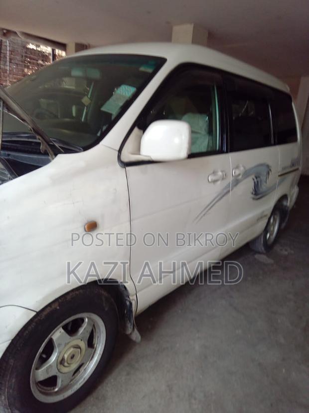 Toyota Noah 2.0 AWD (8 Seater) 2001 Pearl