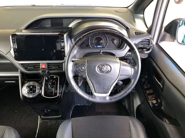 Toyota Noah 2021 Pearl