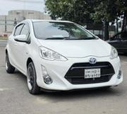 Toyota Aqua 2016 Pearl for sale
