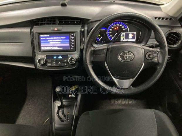 Toyota Axio 2020 Silver