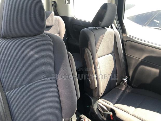 Toyota Noah 2021 Pearl