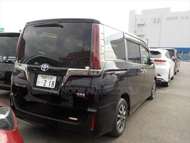 Toyota Esquire 2021 Black