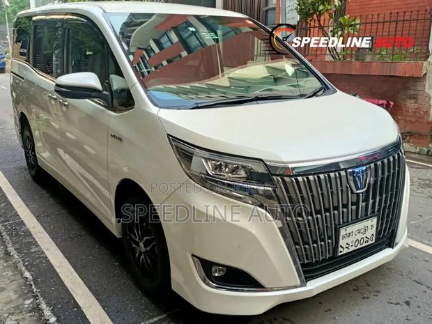 Toyota Esquire 1.8 FWD Hybrid (7 Seater) 2019 Pearl