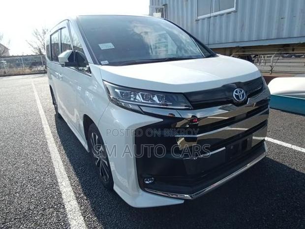 Toyota Noah 2023 Pearl