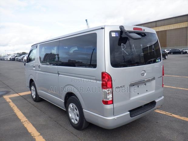 Toyota HiAce 2020 Silver