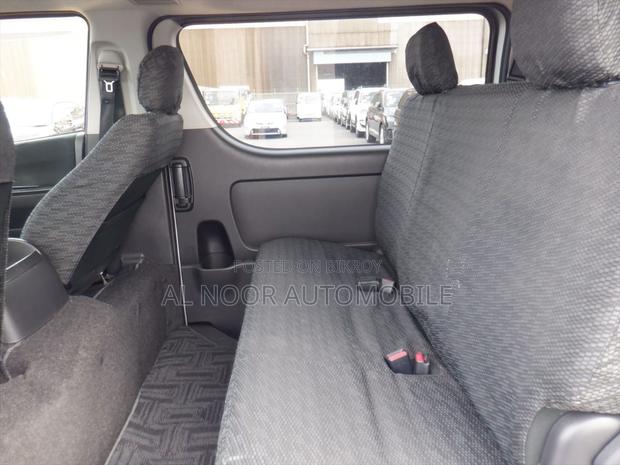 Toyota HiAce 2020 Silver