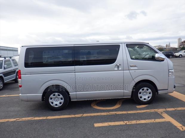 Toyota HiAce 2020 Silver