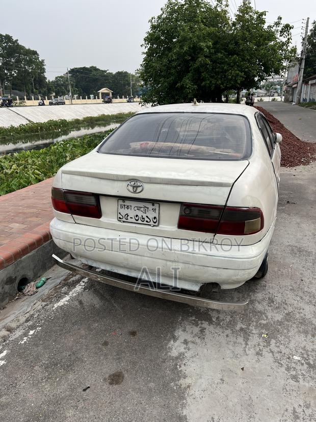 Toyota Premio 2001 White