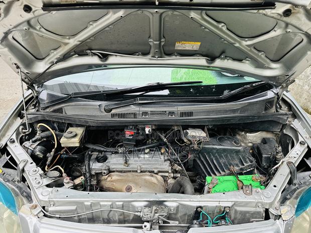 Toyota Noah 2.0 AWD (8 Seater) 2003 Silver