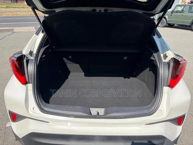 Toyota C-HR Limited 2021 White