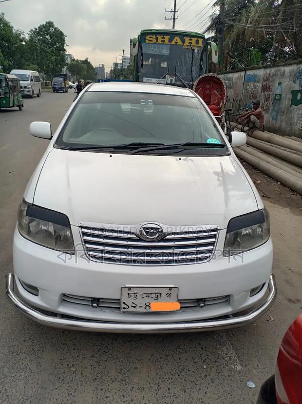 Toyota Corolla 2004 White
