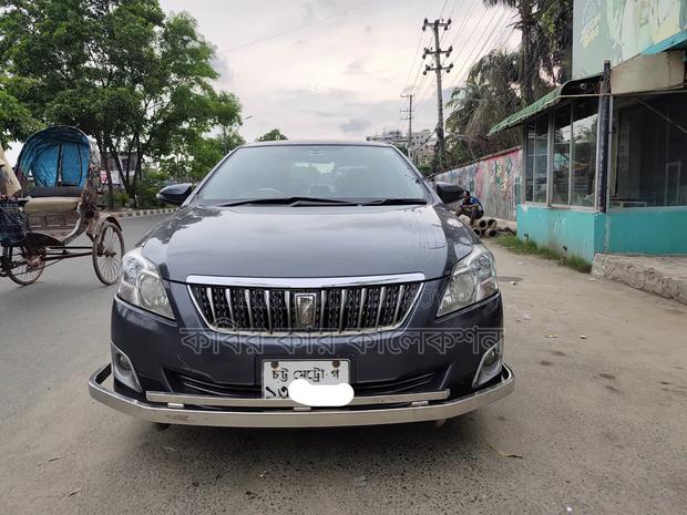 Toyota Premio 2014 Gray