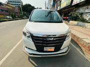 Toyota Noah 2014 Pearl for sale