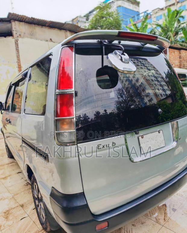 Toyota Noah 2.0 FWD (8 Seater) 2006 Gray