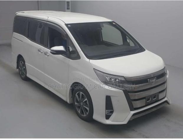 Toyota Noah 2.0 FWD (7 Seater) 2021 Pearl