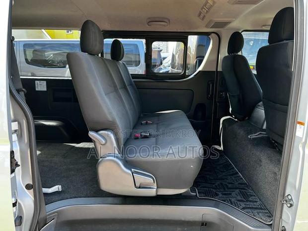 Toyota HiAce 2021 Silver