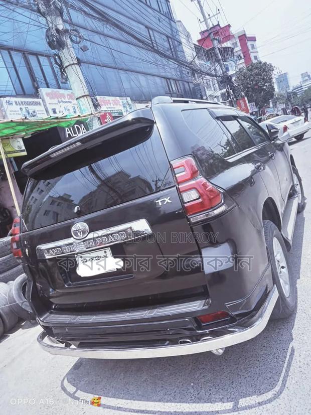 Toyota Land Cruiser Prado 2013 Black