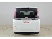 Toyota Noah 2021 Pearl for sale