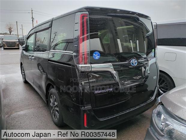 Toyota Esquire 2021 Black