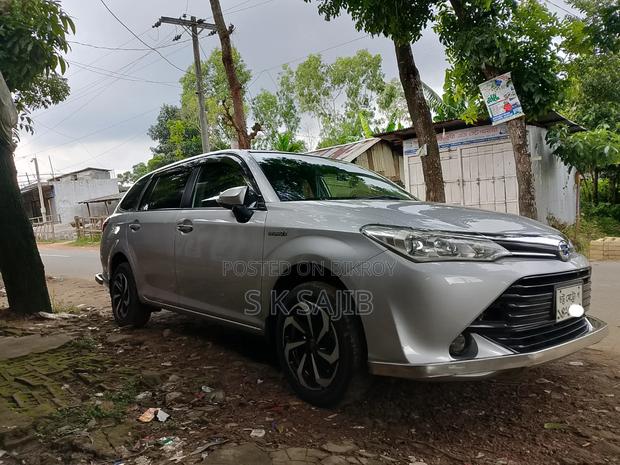 Toyota Corolla Fielder 2015 Silver