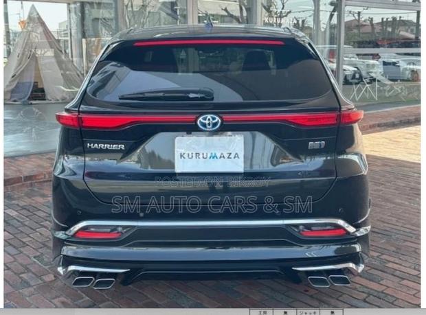 Toyota Harrier 2.5 Hybrid 2021 Black