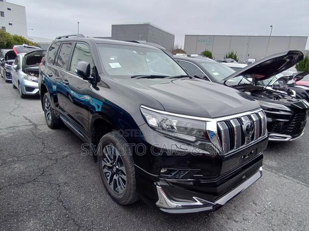 Toyota Land Cruiser Prado 2.7 2023 Black