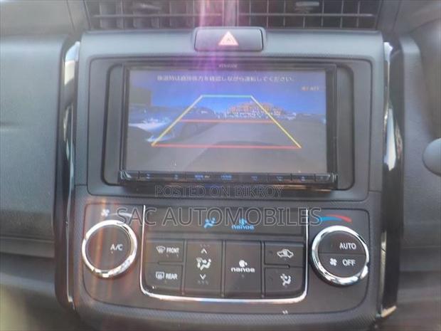 Toyota Axio 1.5 G 2WD 2015 Silver
