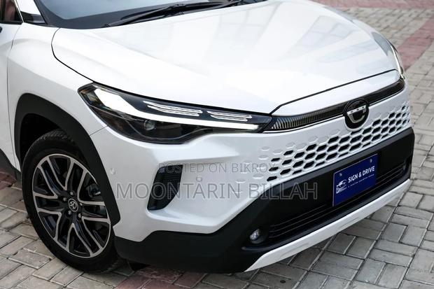 New Toyota Corolla Cross 2026 Pearl